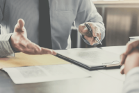 How To Handle Disputes With Insurance Companies Legally